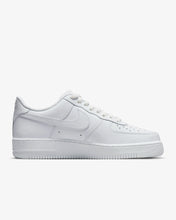 Cargar imagen en el visor de la galería, Nike Air Force 1 '07