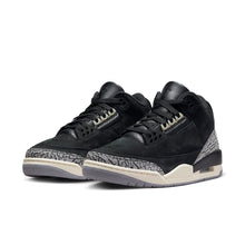 Cargar imagen en el visor de la galería, Jordan 3 Retro Off Noir (Women's)