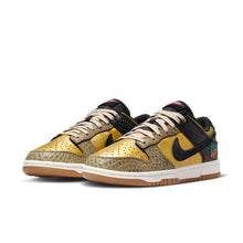 Cargar imagen en el visor de la galería, Nike Dunk Low Día De Muertos (Women's)