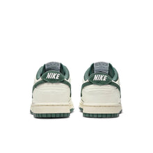 Cargar imagen en el visor de la galería, Nike Dunk Low Athletic Department Deep Jungle
