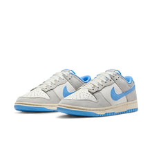 Cargar imagen en el visor de la galería, Nike Dunk Low Athletic Department University Blue