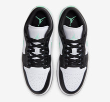 Cargar imagen en el visor de la galería, AIR JORDAN 1 LOW “GREEN GLOW”