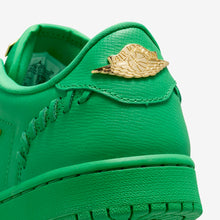 Cargar imagen en el visor de la galería, WMNS AIR JORDAN 1 LOW “LUCKY GREEN”