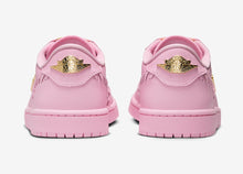 Cargar imagen en el visor de la galería, WMNS AIR JORDAN 1 LOW “PERFECT PINK”