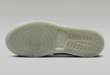 Cargar imagen en el visor de la galería, AIR JORDAN 1 LOW OG “CHINESE NEW YEAR” GS