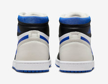 Cargar imagen en el visor de la galería, WMNS Air Jordan 1 MM High “Royal Toe”