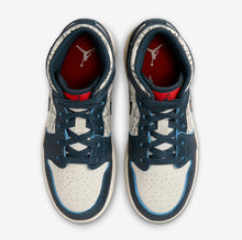 Cargar imagen en el visor de la galería, AIR JORDAN 1 MID GS “TAKE FLIGHT”