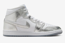 Cargar imagen en el visor de la galería, AIR JORDAN 1 MID SE “METALLIC SILVER”
