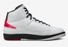 Cargar imagen en el visor de la galería, AIR JORDAN 2 OG “CHICAGO” WOMENS