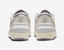 Cargar imagen en el visor de la galería, AIR JORDAN 2 LOW “PYTHON”