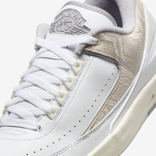 Cargar imagen en el visor de la galería, AIR JORDAN 2 LOW “PYTHON”