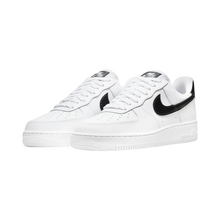 Cargar imagen en el visor de la galería, WMNS NIKE AIR FORCE 1 LOW