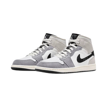 Cargar imagen en el visor de la galería, Jordan 1 Mid SE Craft White Cement Grey Black