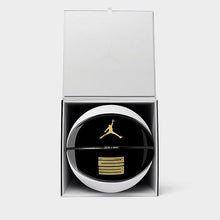Cargar imagen en el visor de la galería, Jordan Premium Basketball