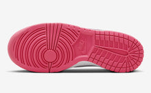 Cargar imagen en el visor de la galería, NIKE DUNK LOW GS “LASER FUCHSIA”