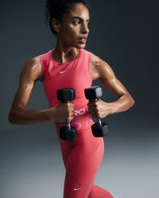Cargar imagen en el visor de la galería, Nike Pro Women's Dri-FIT Cropped Tank Top