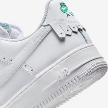 Cargar imagen en el visor de la galería, NIKE AIR FORCE 1 LOW BROGUE “WHITE”