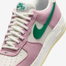 Cargar imagen en el visor de la galería, NIKE AIR FORCE 1 LOW “SOFT PINK”