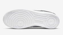 Cargar imagen en el visor de la galería, WMNS NIKE AIR FORCE 1 LOW
