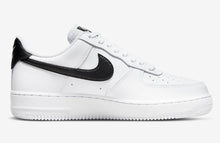 Cargar imagen en el visor de la galería, WMNS NIKE AIR FORCE 1 LOW