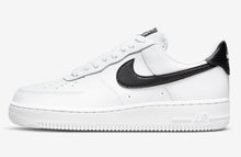 Cargar imagen en el visor de la galería, WMNS NIKE AIR FORCE 1 LOW