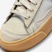 Cargar imagen en el visor de la galería, W Blazer Mid '77