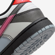 Cargar imagen en el visor de la galería, NIKE DUNK LOW “DANCE”