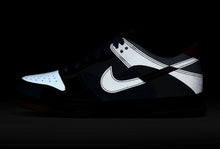 Cargar imagen en el visor de la galería, NIKE DUNK LOW “DANCE”