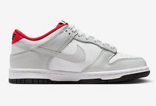 Cargar imagen en el visor de la galería, NIKE DUNK LOW GS “YEAR OF THE DRAGON”