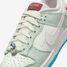 Cargar imagen en el visor de la galería, WMNS Nike Dunk Low LX “Just Do It”
