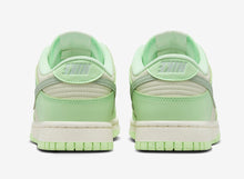 Cargar imagen en el visor de la galería, NIKE DUNK LOW NEXT NATURE “SEA GLASS”