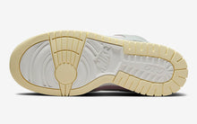 Cargar imagen en el visor de la galería, NIKE DUNK LOW REMASTERED “MINT FOAM”