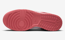 Cargar imagen en el visor de la galería, WMNS NIKE DUNK LOW “VALENTINE’S DAY”