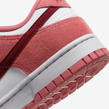 Cargar imagen en el visor de la galería, WMNS NIKE DUNK LOW “VALENTINE’S DAY”