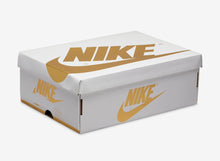 Cargar imagen en el visor de la galería, WMNS AIR JORDAN 1 HIGH OG “METALLIC GOLD”