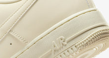 Cargar imagen en el visor de la galería, Nike Air Force 1 Low Fresh “Coconut Milk“