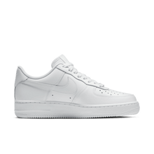 Cargar imagen en el visor de la galería, WMNS Nike Air Force 1 '07