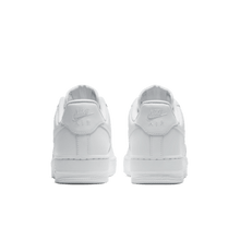 Cargar imagen en el visor de la galería, WMNS Nike Air Force 1 '07