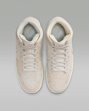 Cargar imagen en el visor de la galería, Air Jordan 1 Mid SE Craft