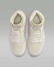 Cargar imagen en el visor de la galería, WMNS Air Jordan 1 Mid SE