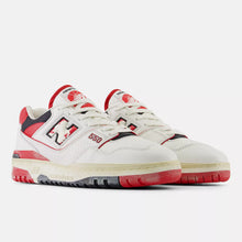 Cargar imagen en el visor de la galería, NEW BALANCE 550