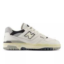 Cargar imagen en el visor de la galería, NEW BALANCE 550