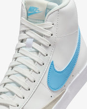 Cargar imagen en el visor de la galería, Nike Blazer Mid '77 GS
