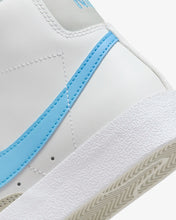 Cargar imagen en el visor de la galería, Nike Blazer Mid '77 GS