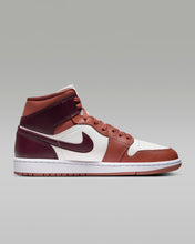 Cargar imagen en el visor de la galería, Wmns Air Jordan 1 Mid 'Dusty Peach'