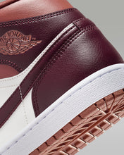 Cargar imagen en el visor de la galería, Wmns Air Jordan 1 Mid 'Dusty Peach'