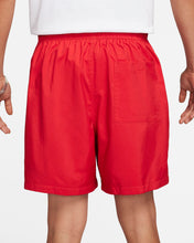 Cargar imagen en el visor de la galería, Nike Club Men's Woven Flow Shorts