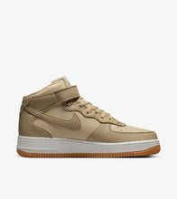 Cargar imagen en el visor de la galería, Air Force 1 Mid '07 Limestone