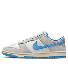 Cargar imagen en el visor de la galería, Nike Dunk Low Athletic Department University Blue