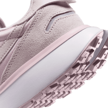 Cargar imagen en el visor de la galería, W Nike Phoenix Waffle